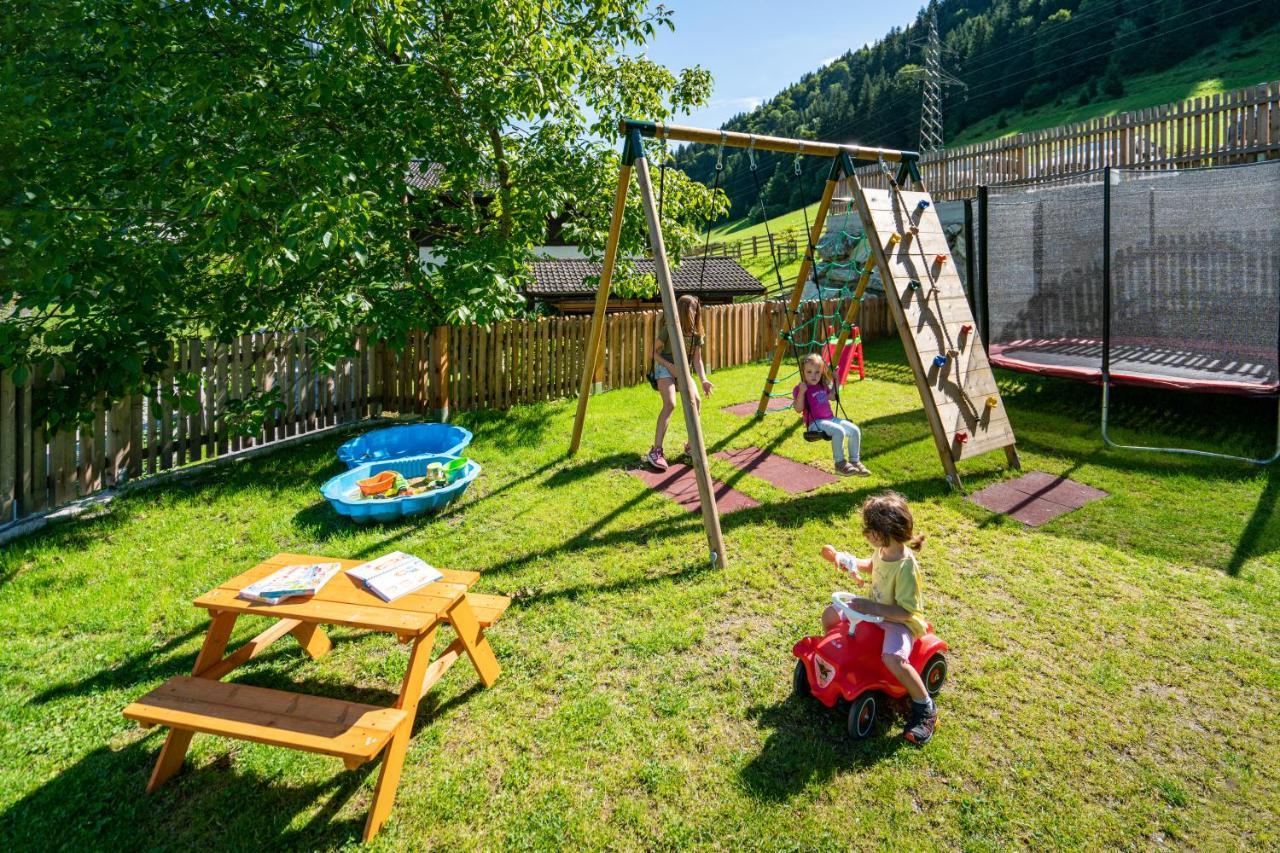 Lakeside Appartments Goldegg Exterior foto